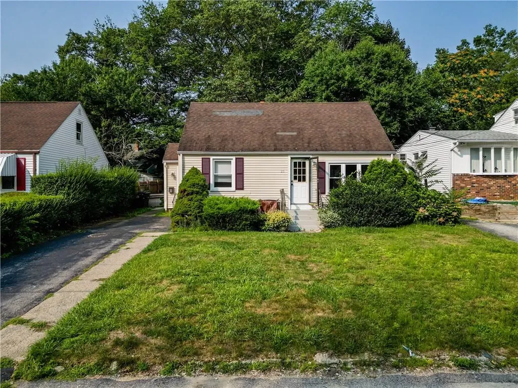 25 Patton Street Coventry RI 02816