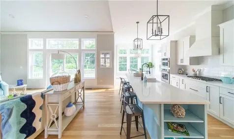 168 Explorer Drive North Kingstown RI 02874