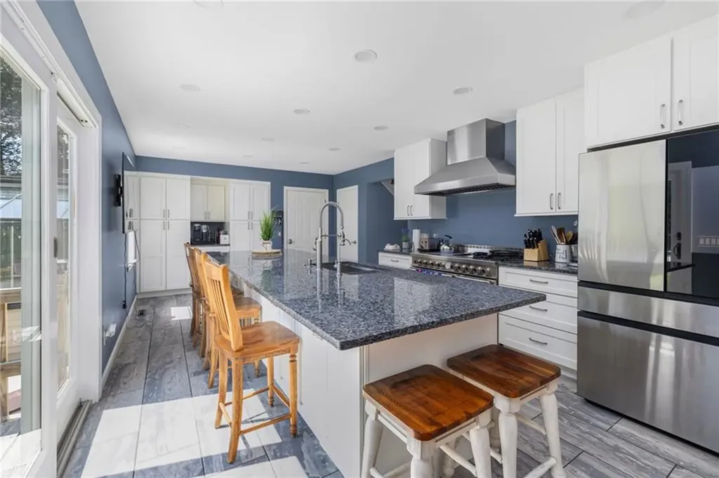 35 Provident Place Coventry RI 02816