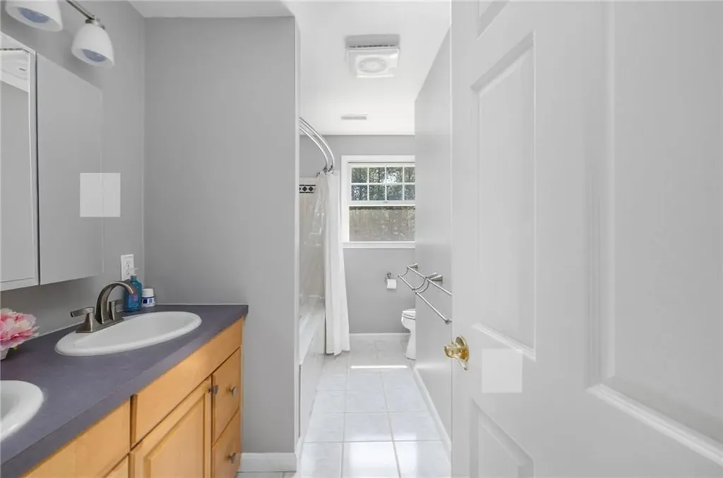 35 Provident Place Coventry RI 02816