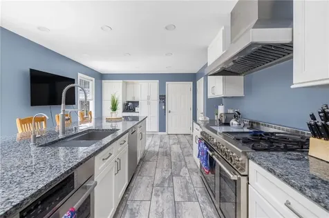 35 Provident Place Coventry RI 02816