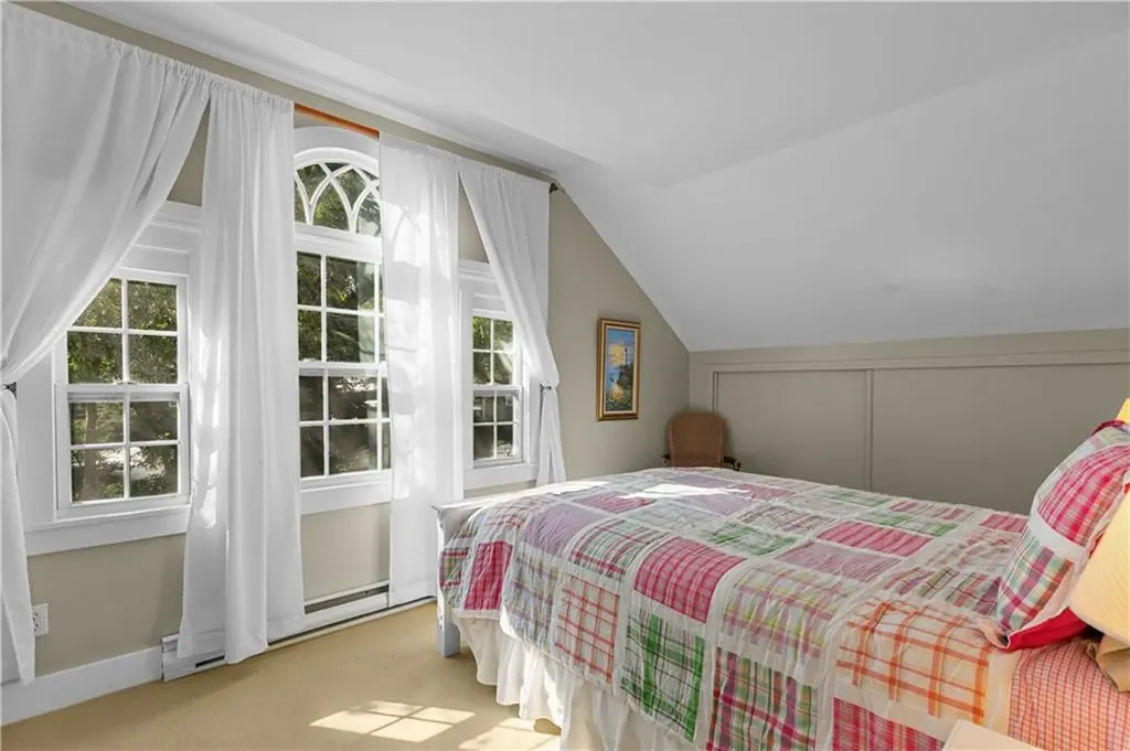 2 Lasalle Place Newport RI 02840