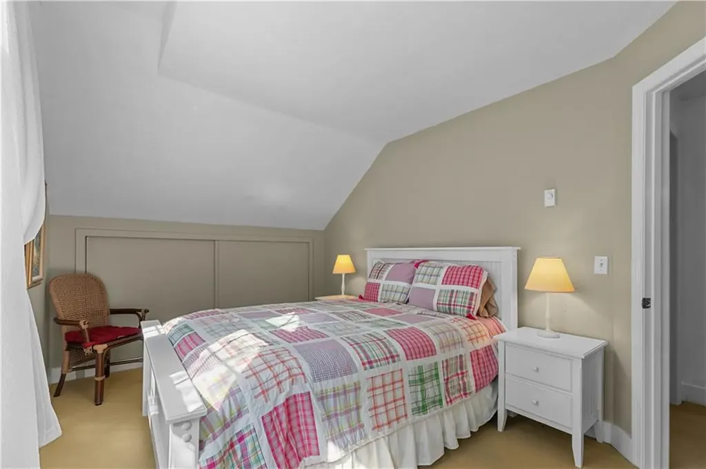 2 Lasalle Place Newport RI 02840