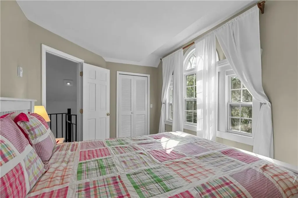 2 Lasalle Place Newport RI 02840