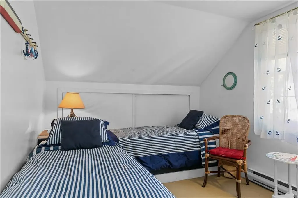 2 Lasalle Place Newport RI 02840