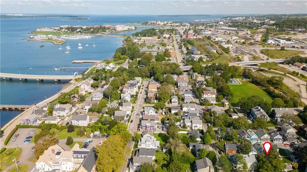 2 Lasalle Place Newport RI 02840