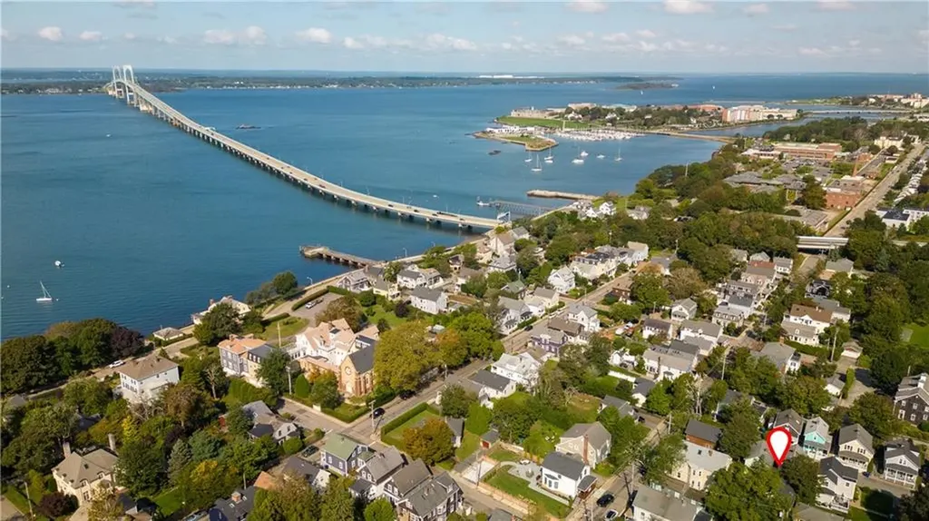 2 Lasalle Place Newport RI 02840