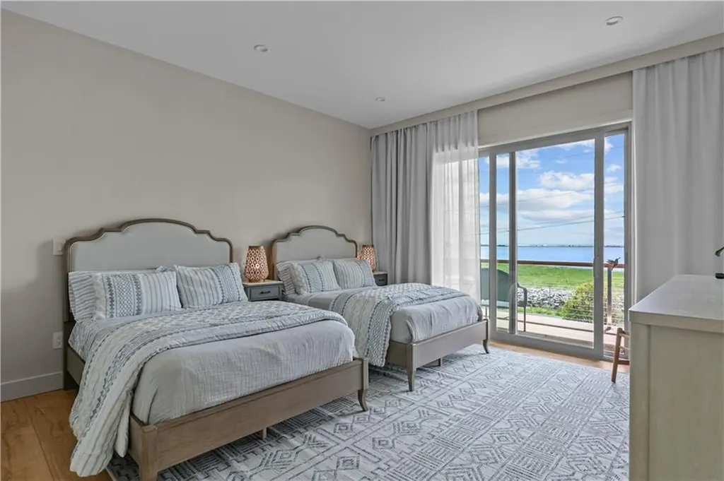 82 Ellery Road Newport RI 02840