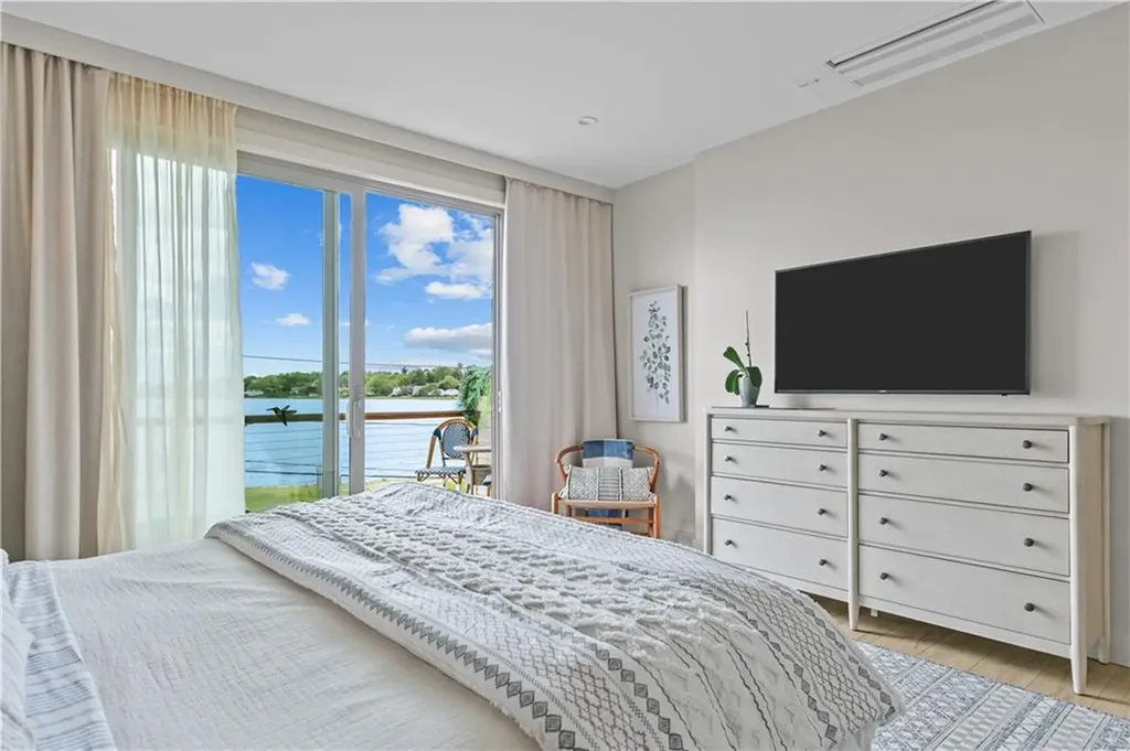82 Ellery Road Newport RI 02840