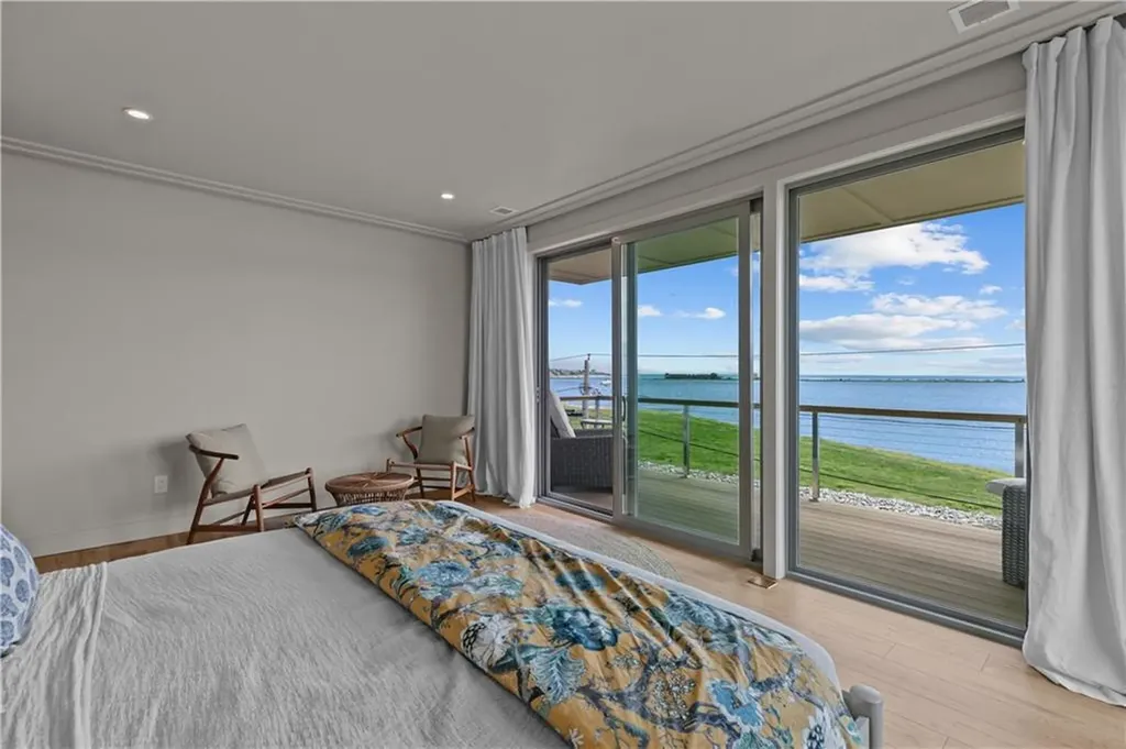 82 Ellery Road Newport RI 02840