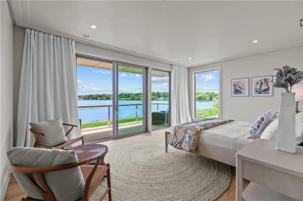 82 Ellery Road Newport RI 02840