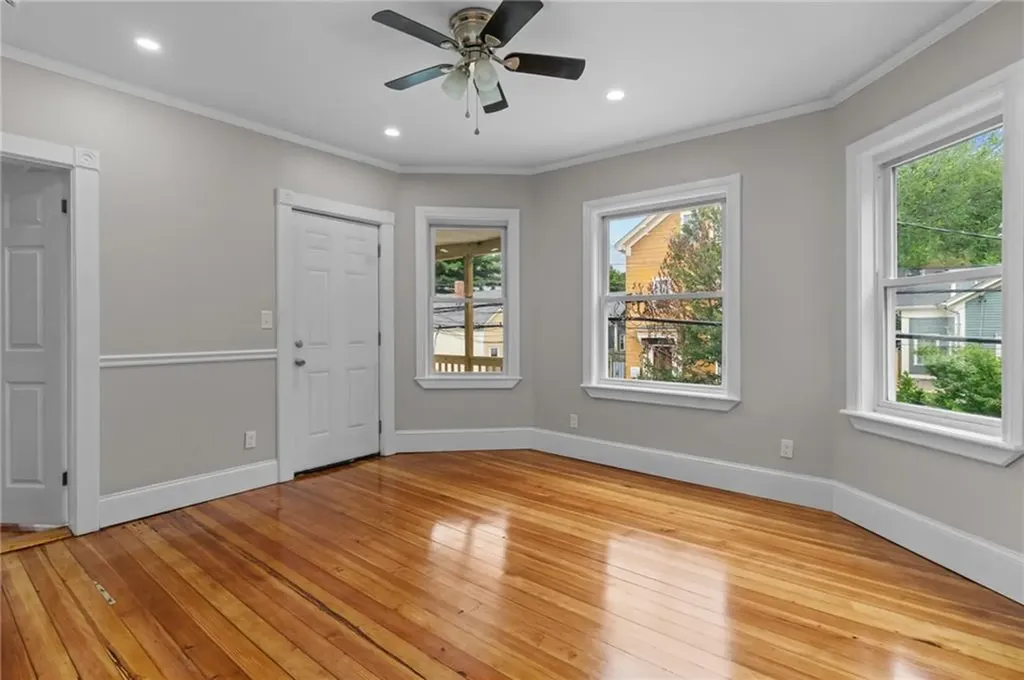 382 Orms Street Providence RI 02908