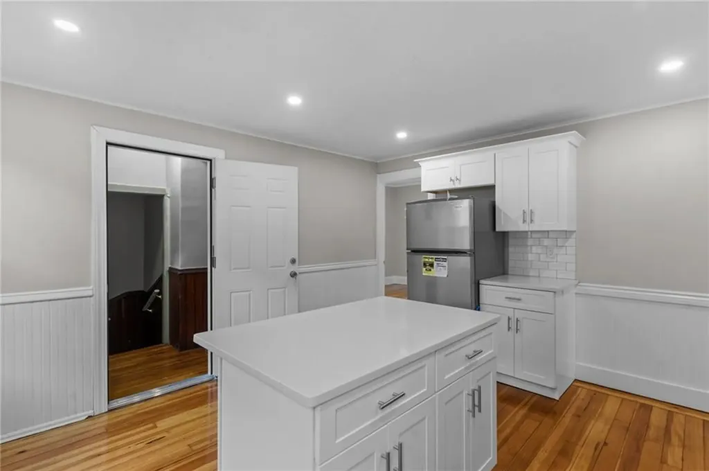 382 Orms Street Providence RI 02908