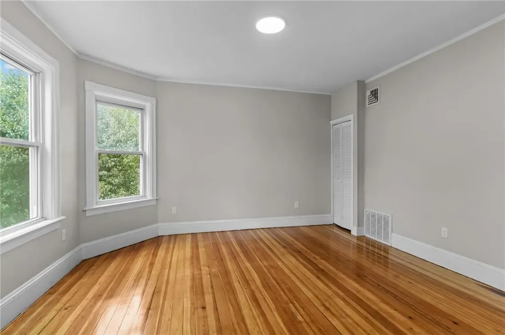 382 Orms Street Providence RI 02908