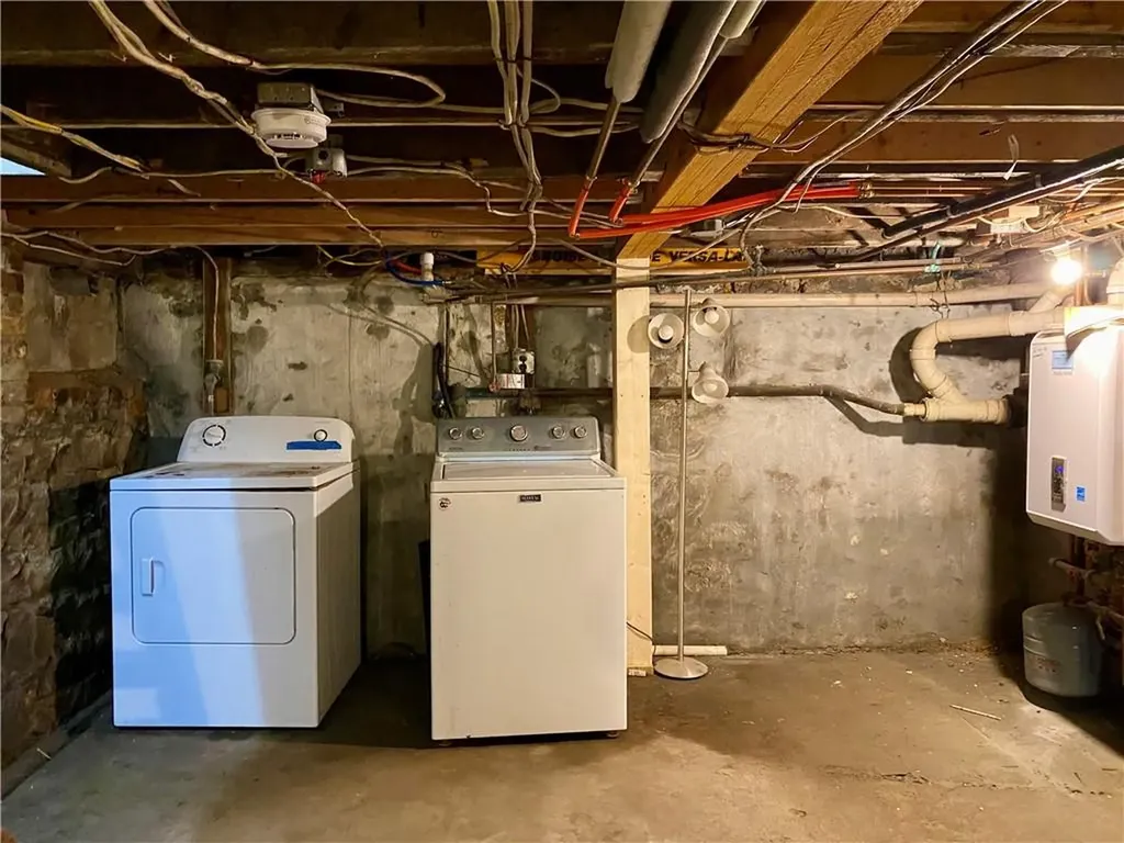 14 South Baptist Street Newport RI 02840