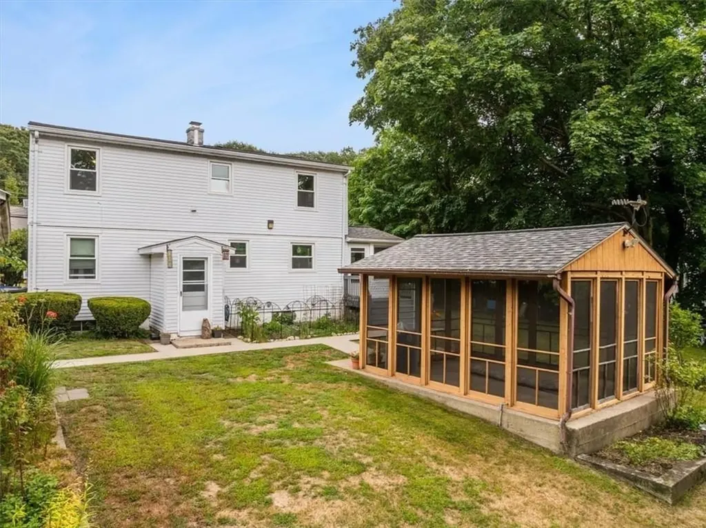 578 Woonasquatucket Avenue North Providence RI 02911