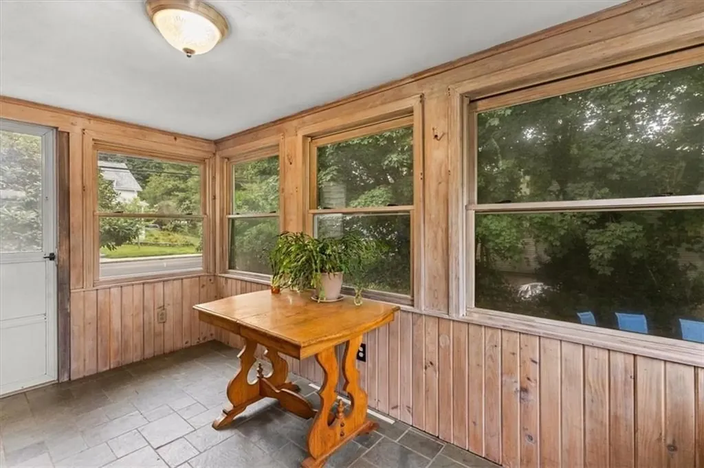 578 Woonasquatucket Avenue North Providence RI 02911