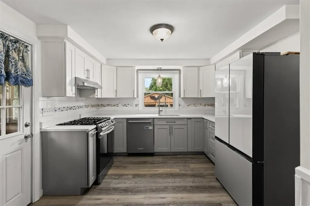 578 Woonasquatucket Avenue North Providence RI 02911