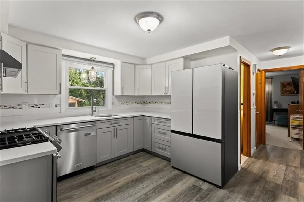 578 Woonasquatucket Avenue North Providence RI 02911