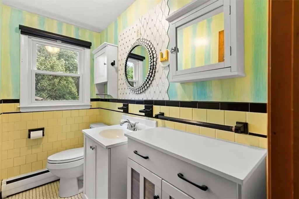 578 Woonasquatucket Avenue North Providence RI 02911