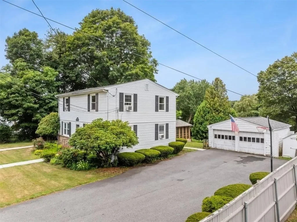 578 Woonasquatucket Avenue North Providence RI 02911