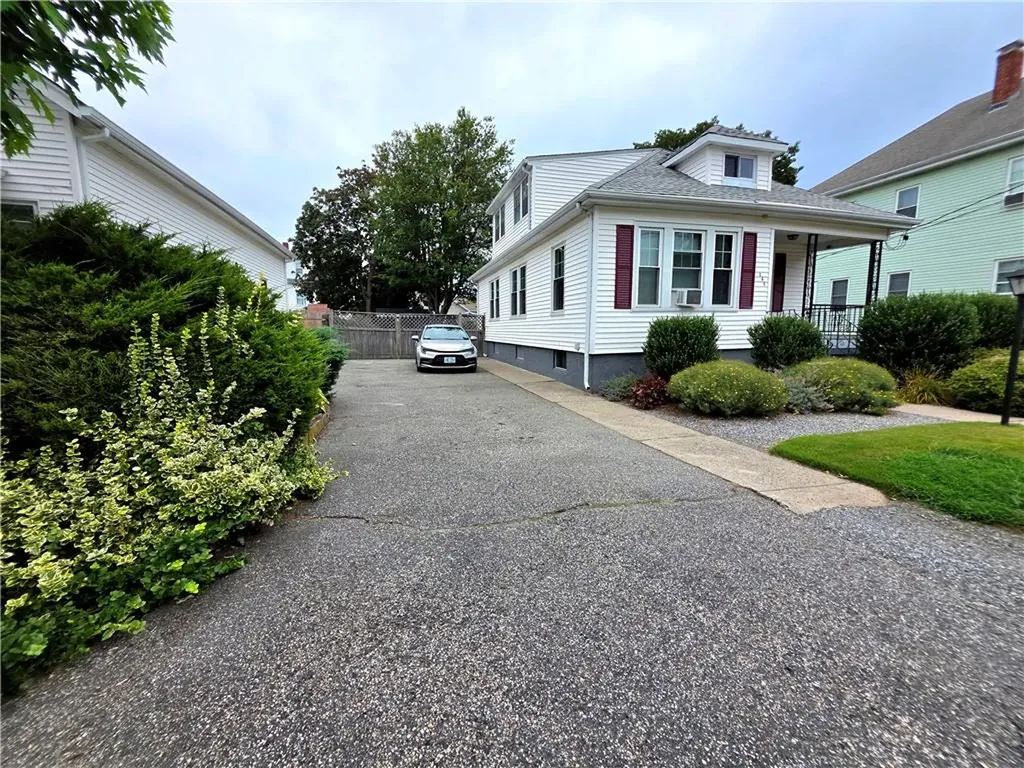246 Vine Street Pawtucket RI 02861