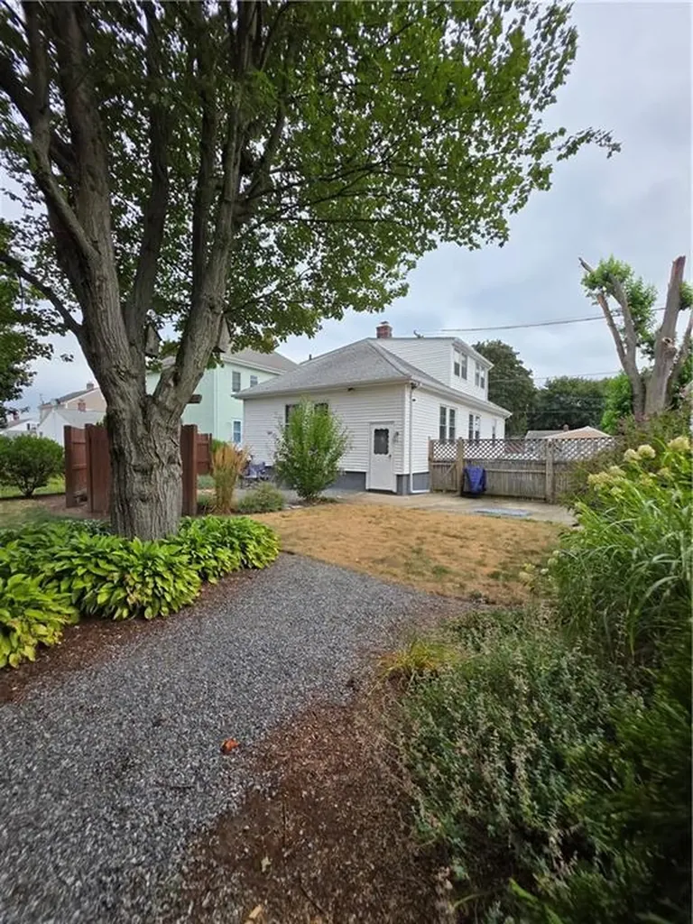 246 Vine Street Pawtucket RI 02861