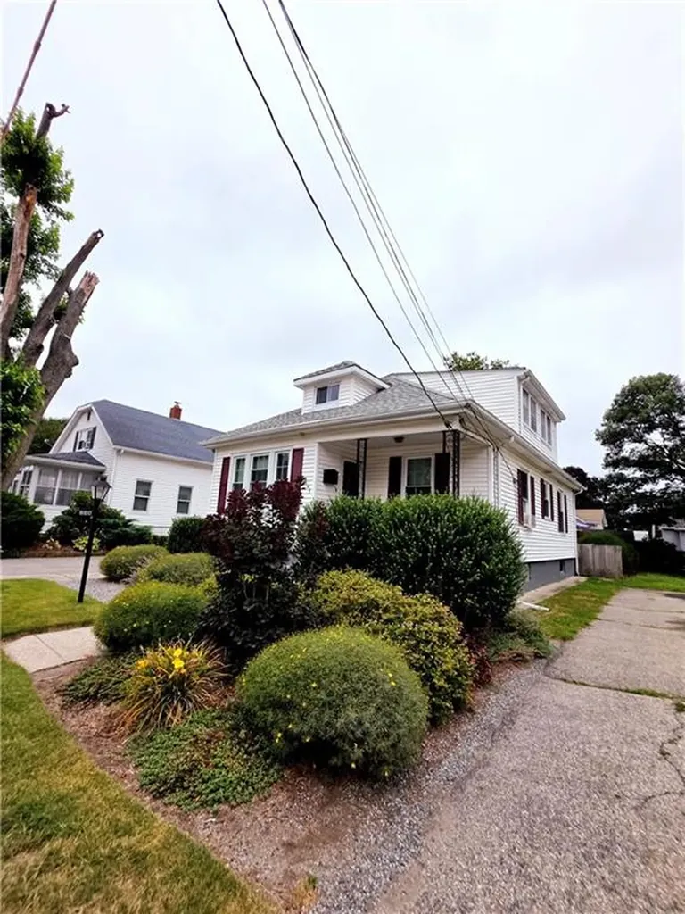 246 Vine Street Pawtucket RI 02861