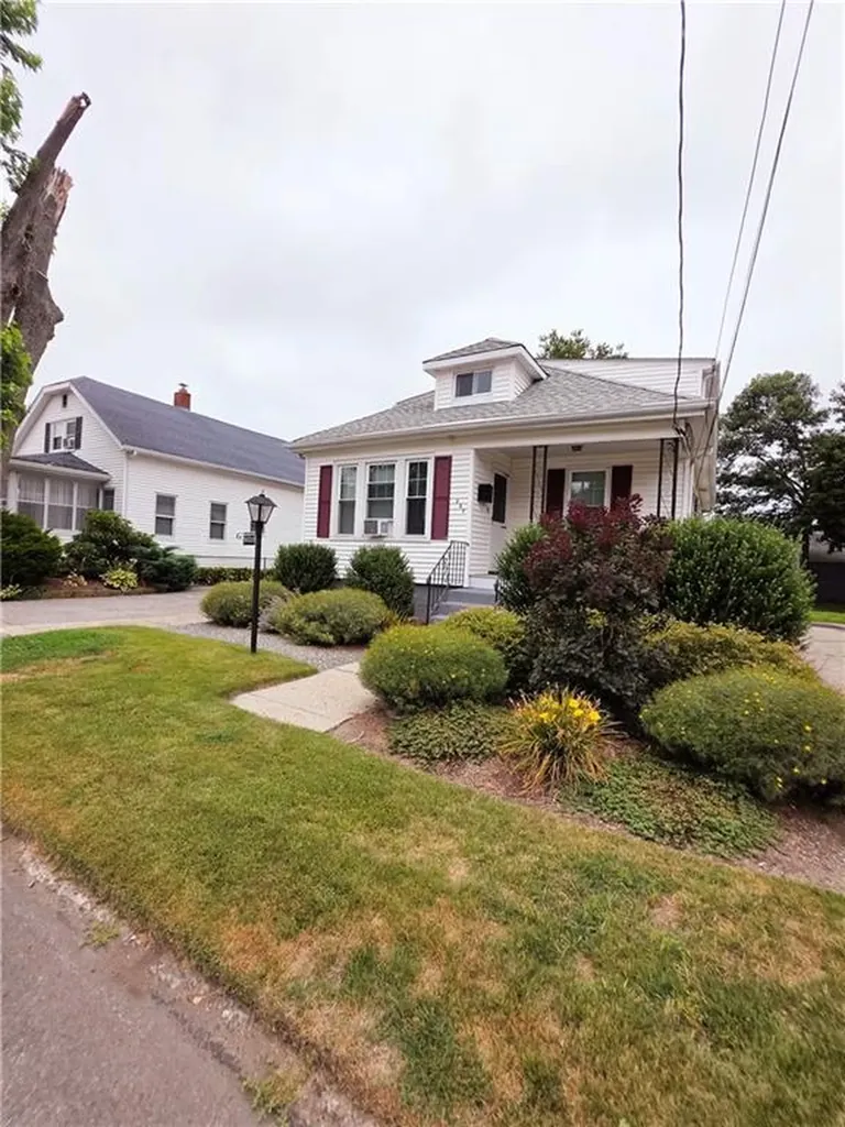 246 Vine Street Pawtucket RI 02861