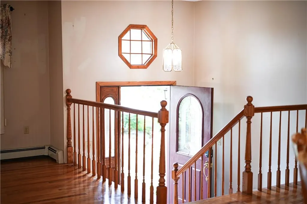 176 Sumner Avenue Warwick RI 02888