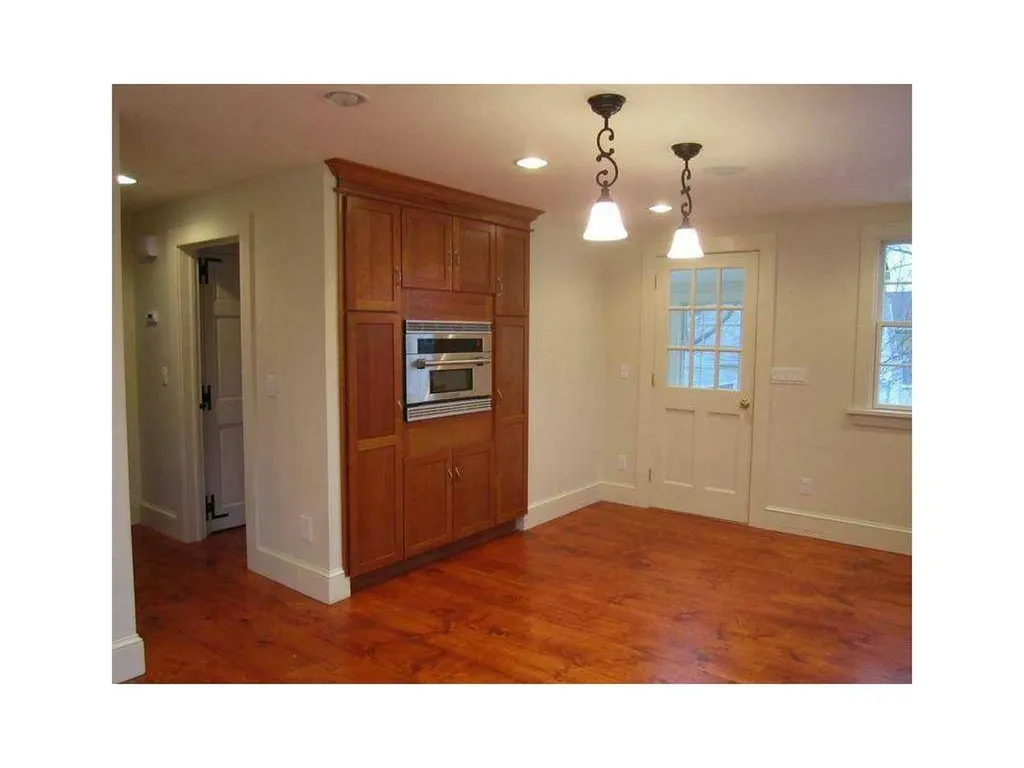 57 Dewolf Avenue Bristol RI 02809