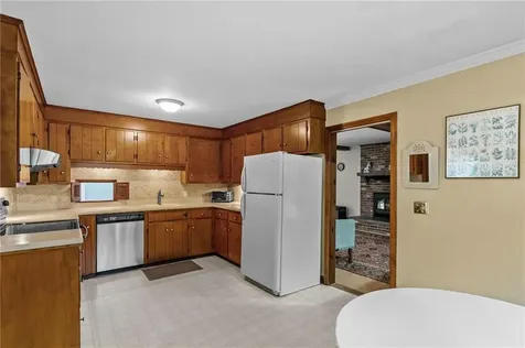 105 Newell Drive Cumberland RI 02864