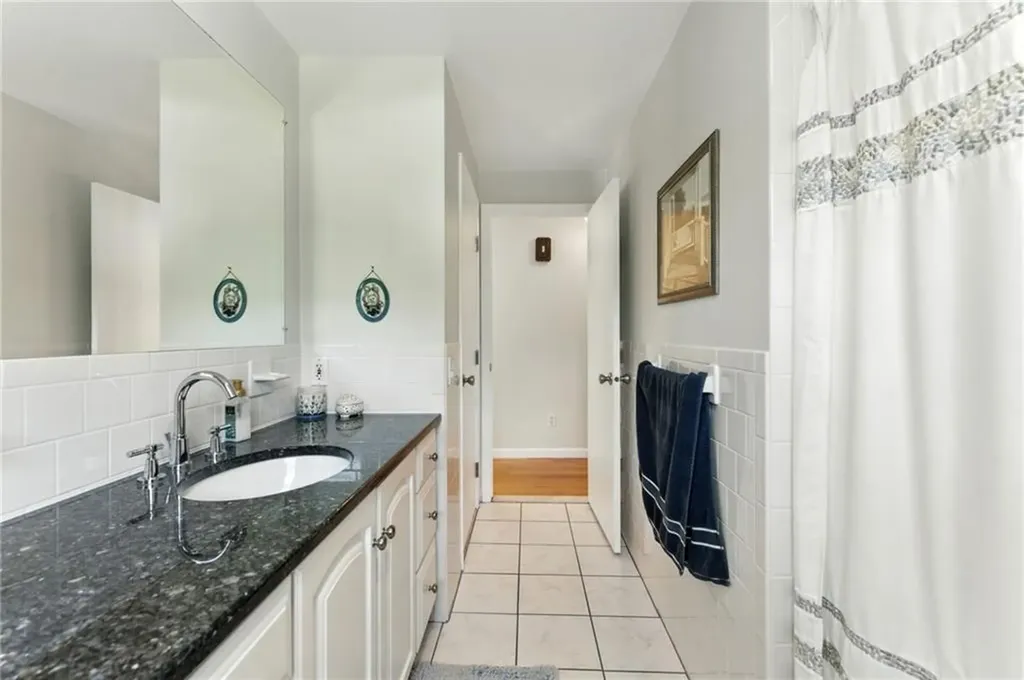 22 Camelot Circle Johnston RI 02919
