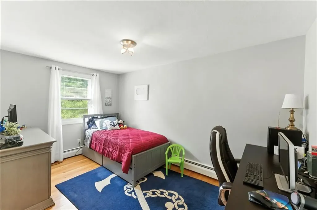 22 Camelot Circle Johnston RI 02919