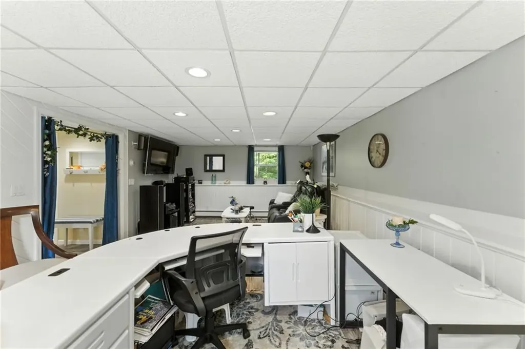 22 Camelot Circle Johnston RI 02919