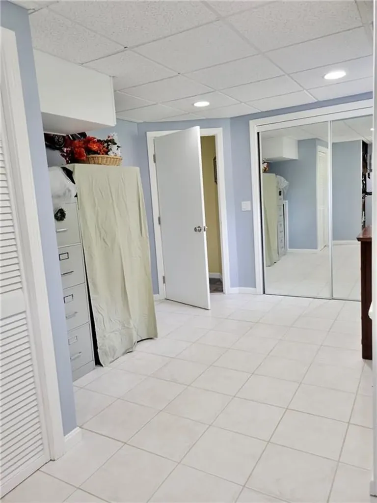 22 Camelot Circle Johnston RI 02919