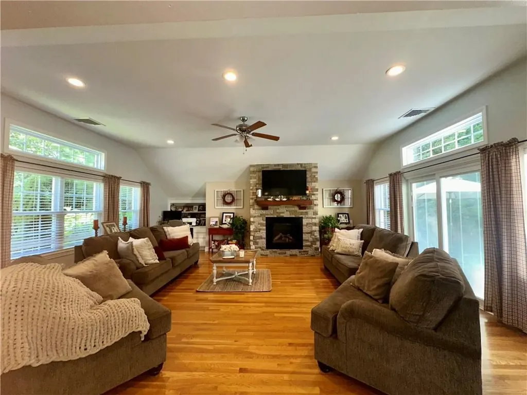 79 Newell Drive Cumberland RI 02864