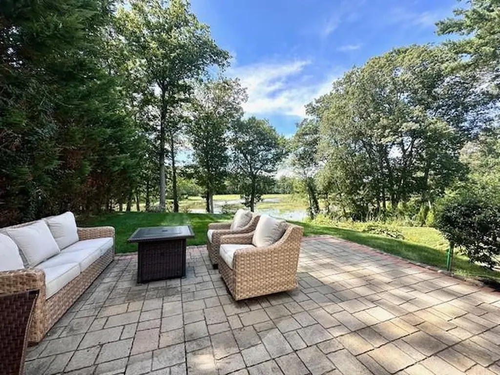 79 Newell Drive Cumberland RI 02864