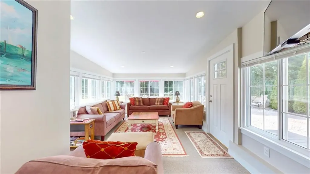 99 East Avenue Westerly RI 02891