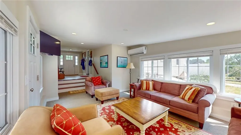 99 East Avenue Westerly RI 02891