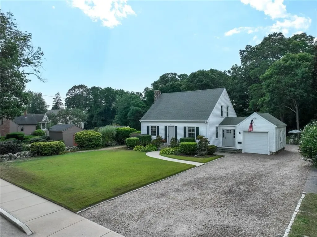 99 East Avenue Westerly RI 02891