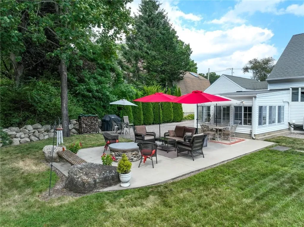 99 East Avenue Westerly RI 02891