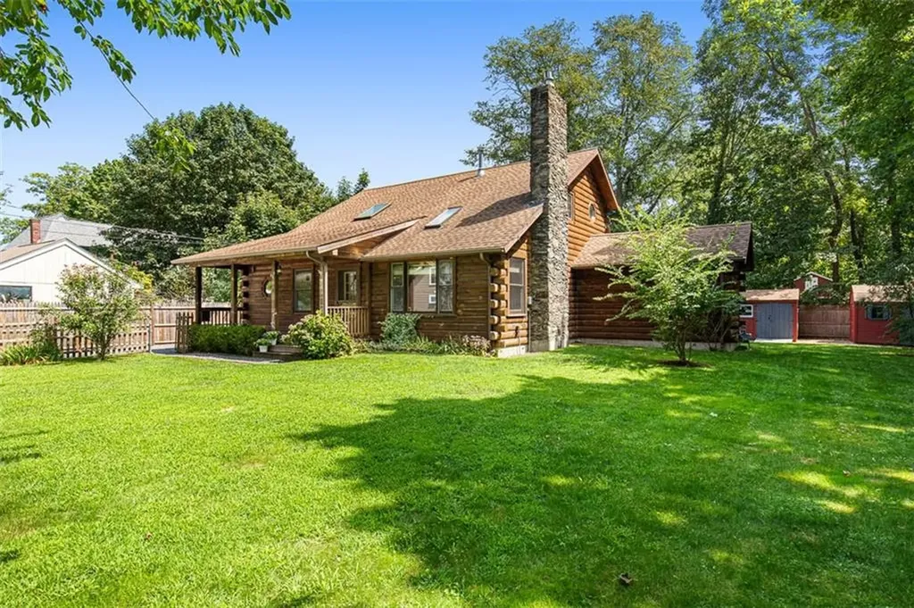 14 Barker Avenue Warren RI 02885