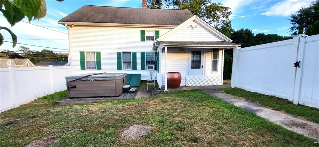15 Lincoln Avenue Coventry RI 02816