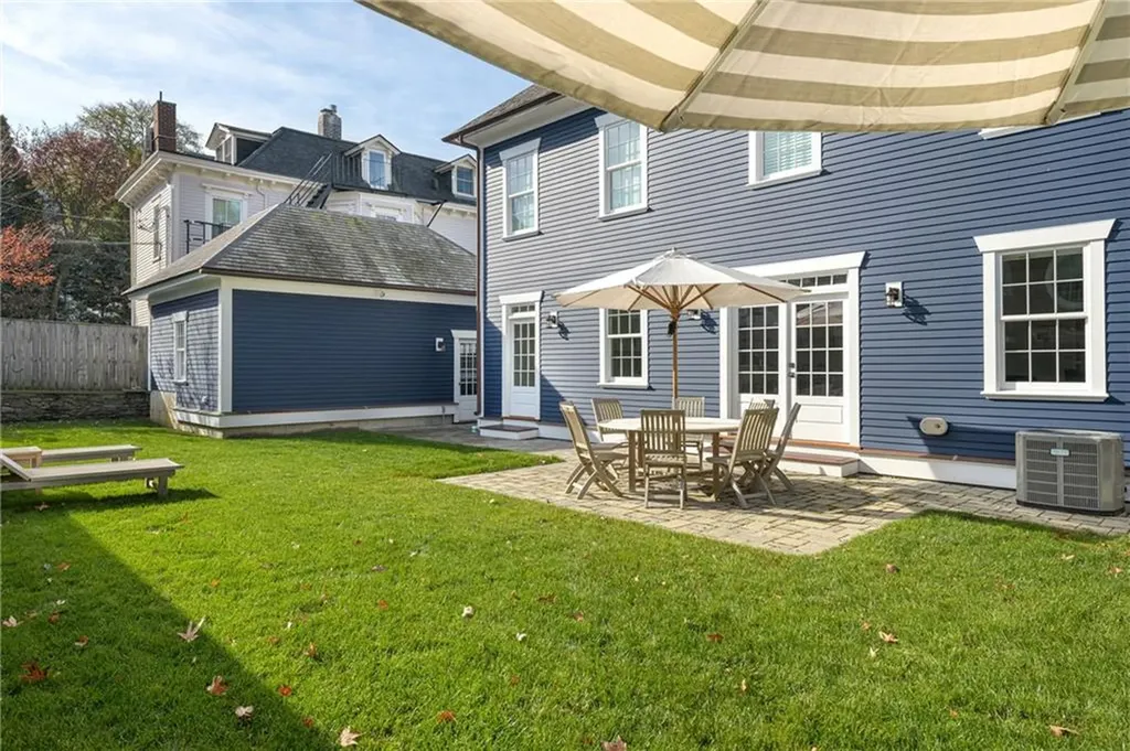 24 School Street Newport RI 02840