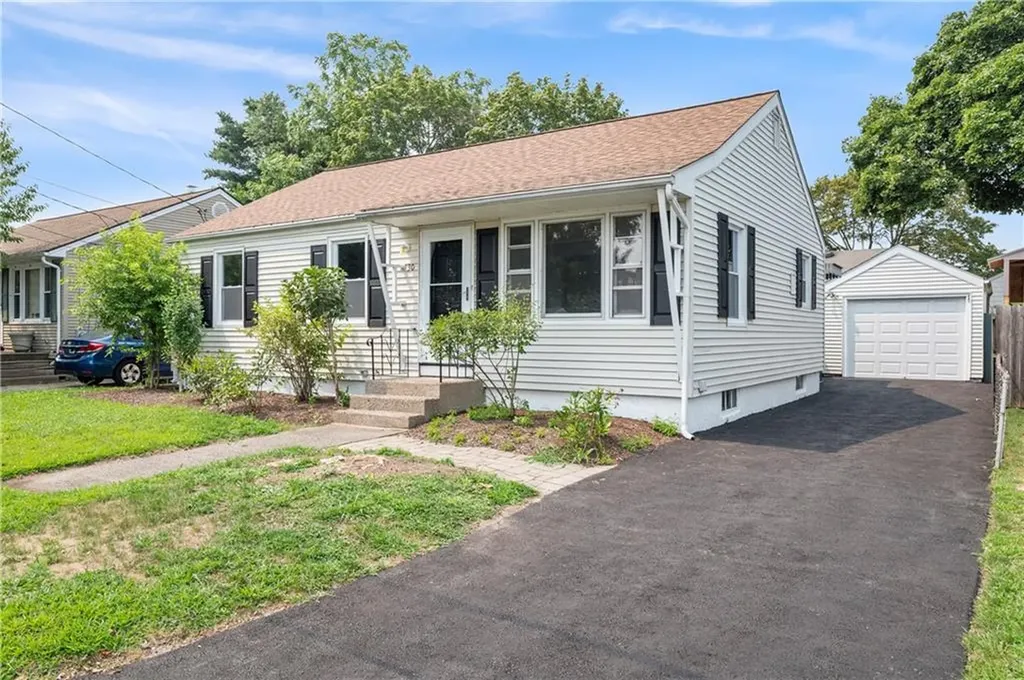 30 Stanley Street Pawtucket RI 02861