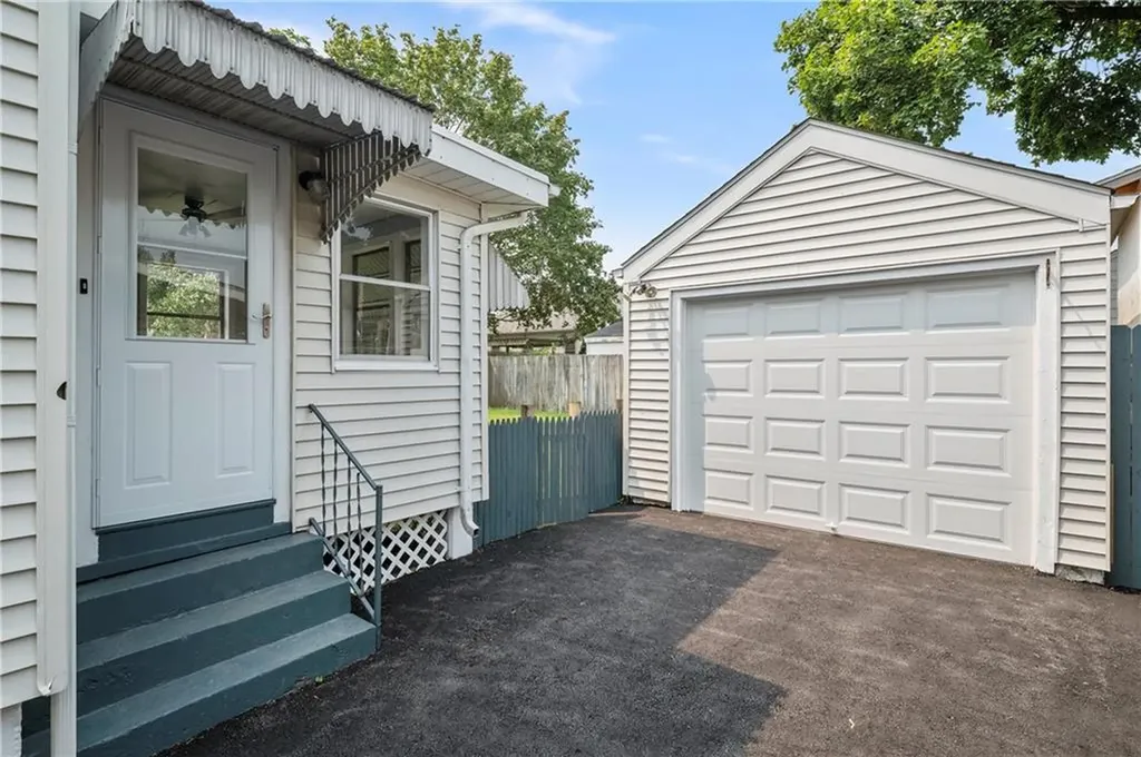 30 Stanley Street Pawtucket RI 02861