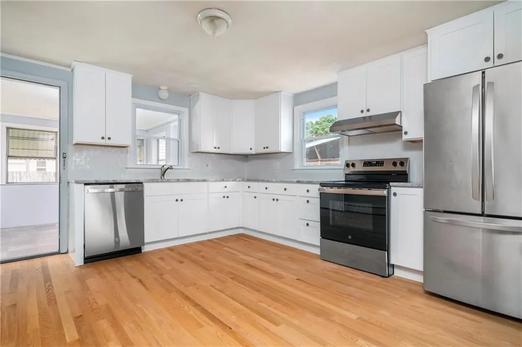 30 Stanley Street Pawtucket RI 02861