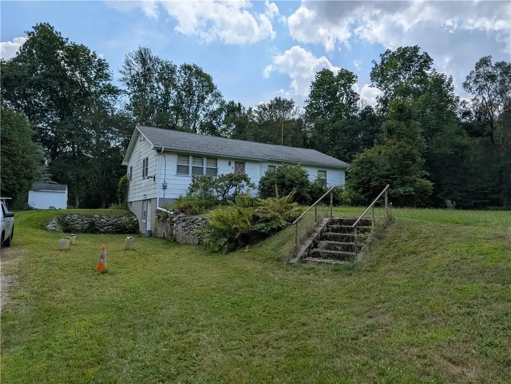 28 A North Road Foster RI 02825