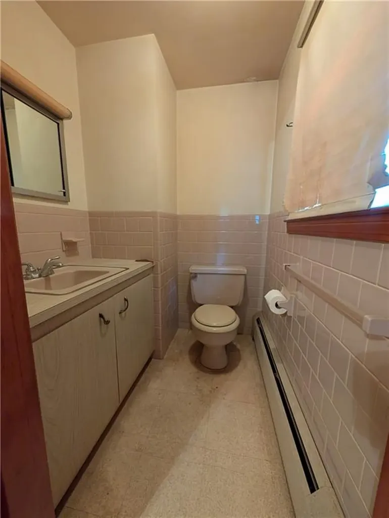 28 A North Road Foster RI 02825